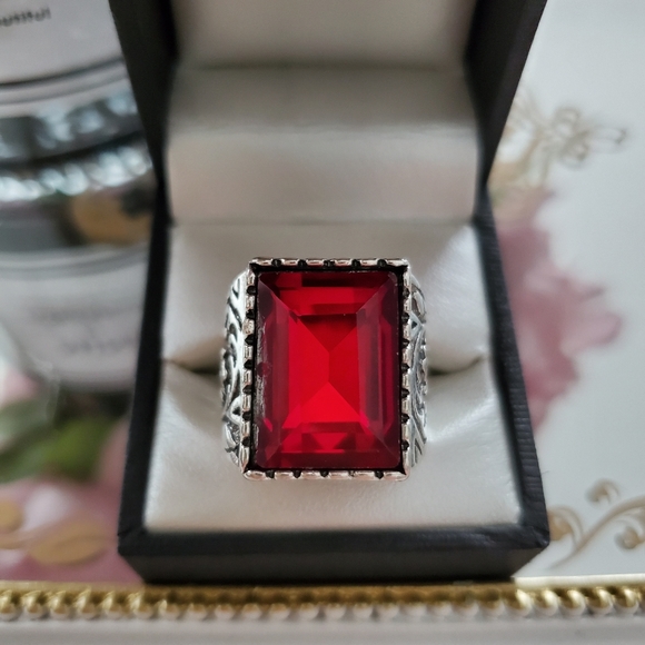 💎Gorgeous ruby gemstone ring - Picture 3 of 5